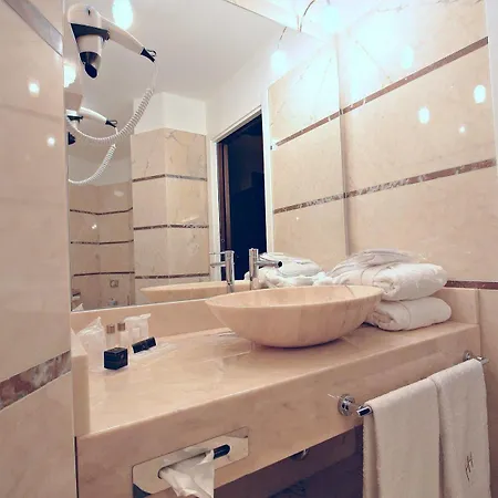 Habitat 4*