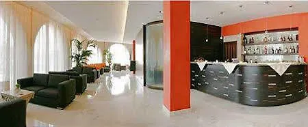 Hotel Habitat 4*