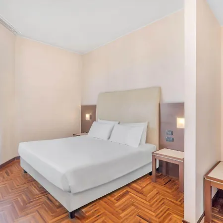 Habitat Hotel 4*