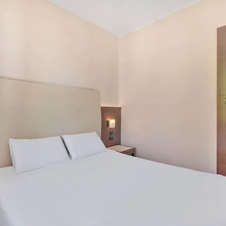 Habitat Hotel 4*