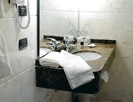 Habitat Hotel 4*